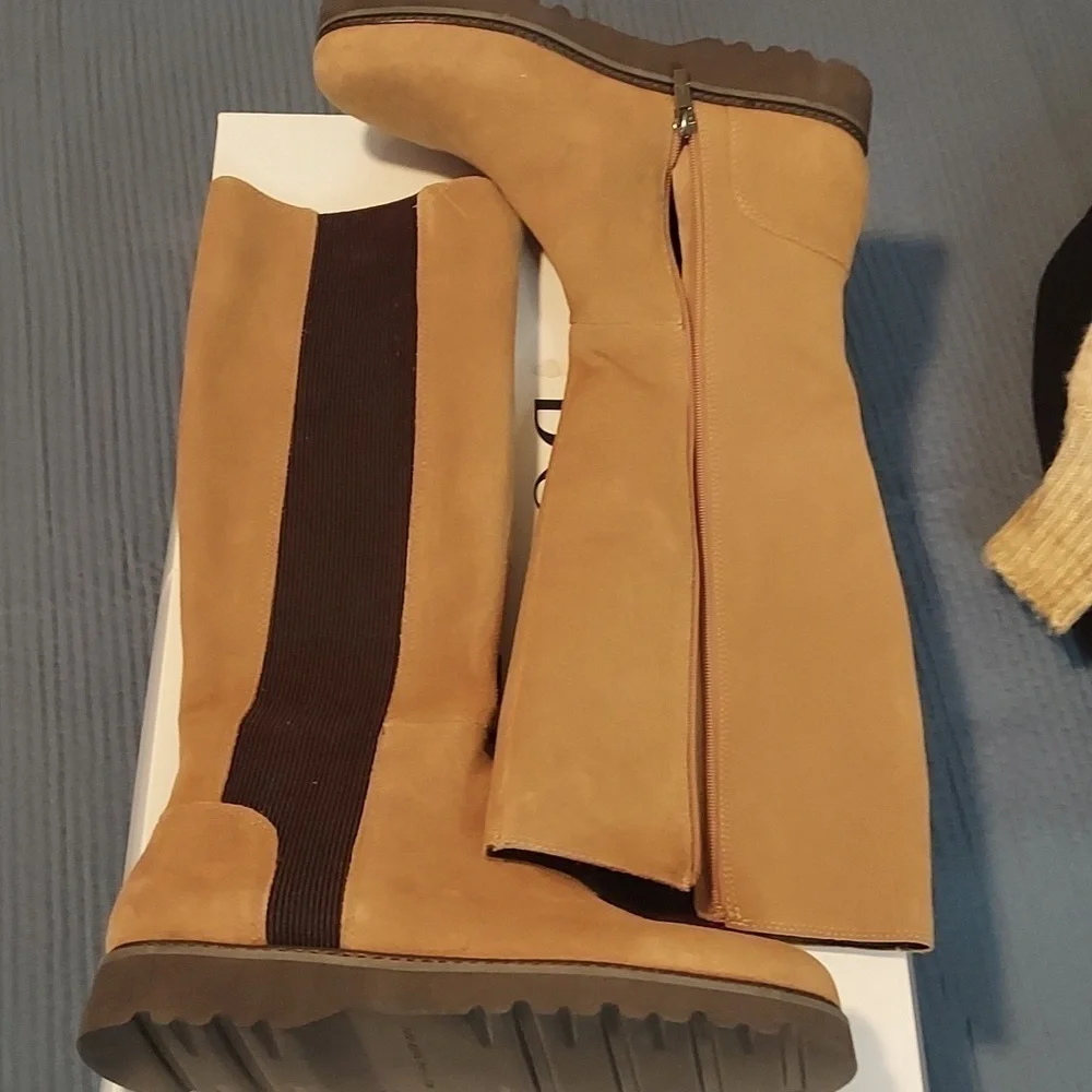 Donald Pliner Codie Caramel Suede Boots